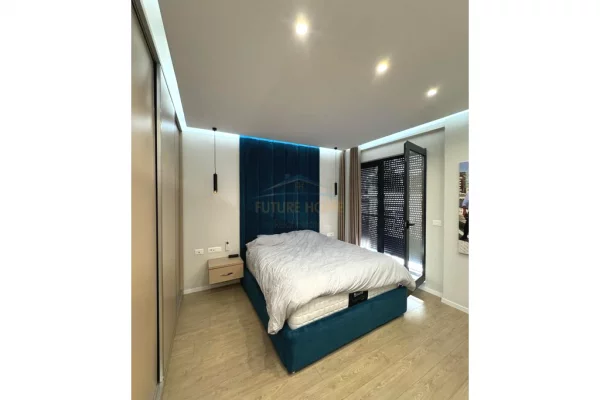 Shtepi ne shitje Apartament ne Tirane, 2+1, Mobilimi E mobiluar, Pagesa 235,000  Euro.