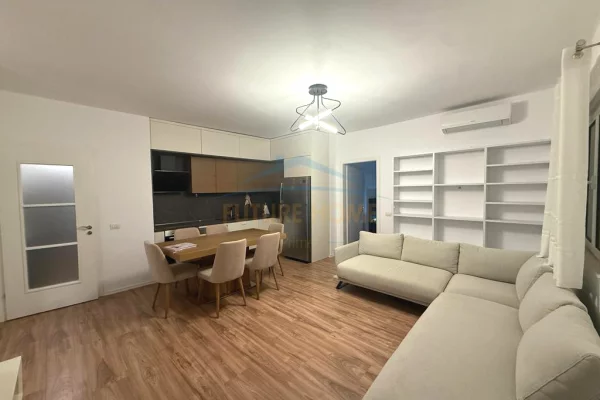 Shtepi ne shitje Apartament ne Tirane, 3+1, Mobilimi E mobiluar, Pagesa 1,410,000  Euro.