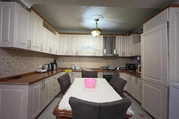 Apartment for sale in Tirana 2+1, Emty