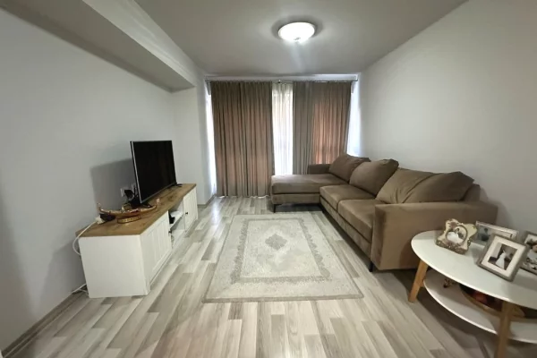 Shtepi ne shitje 2+1 ne Tirane - 155,000 Euro