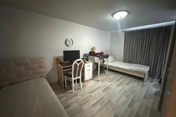 Shtepi ne shitje Apartament ne Tirane, 2+1, Mobilimi E mobiluar, Pagesa 155,000  Euro.