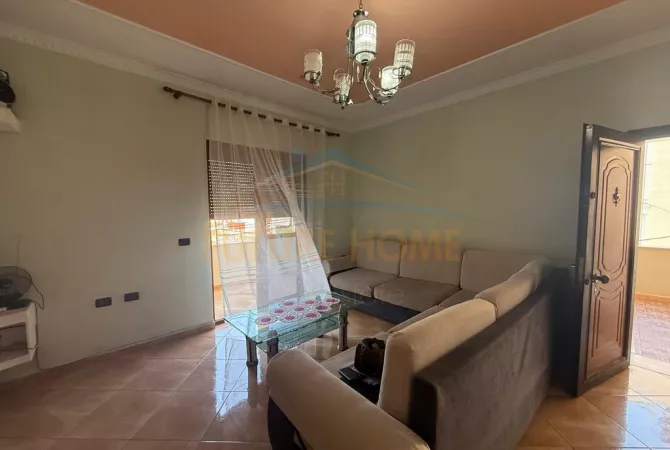 Shtepi me qera 2+1 ne Tirane - 350 Euro