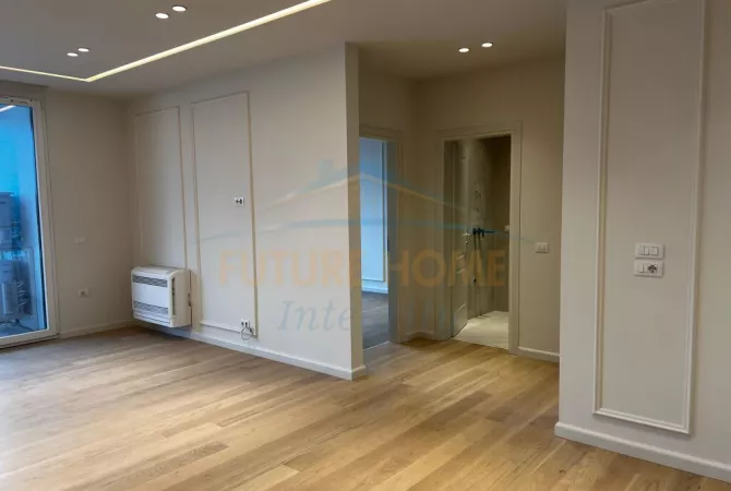 Shtepi ne shitje Apartament ne Tirane, 3+1, Mobilimi Pjeserisht e mobiluar, Pagesa 390,000  Euro.