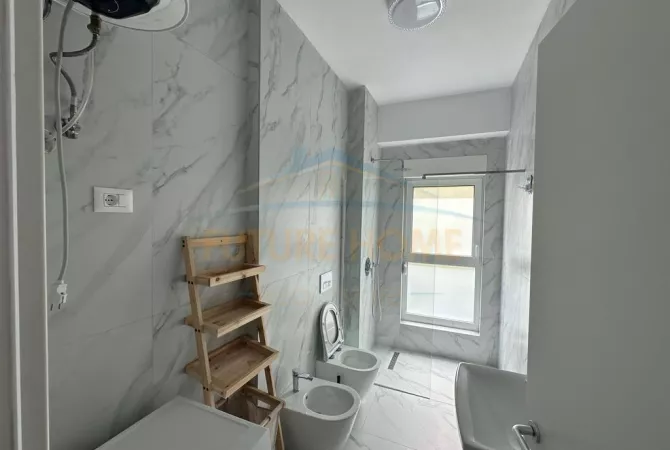 Shtepi me qera Apartament ne Tirane, 1+1, Mobilimi E mobiluar, Pagesa 450  Euro.