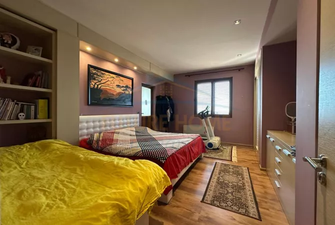 Shtepi ne shitje Apartament ne Tirane, 1+1, Mobilimi E mobiluar, Pagesa 175,000  Euro.