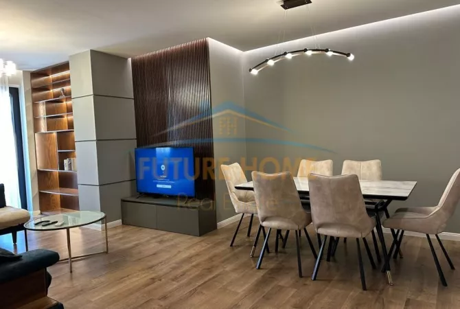 Shtepi ne shitje Apartament ne Tirane, 1+1, Mobilimi E mobiluar, Pagesa 230,000  Euro.