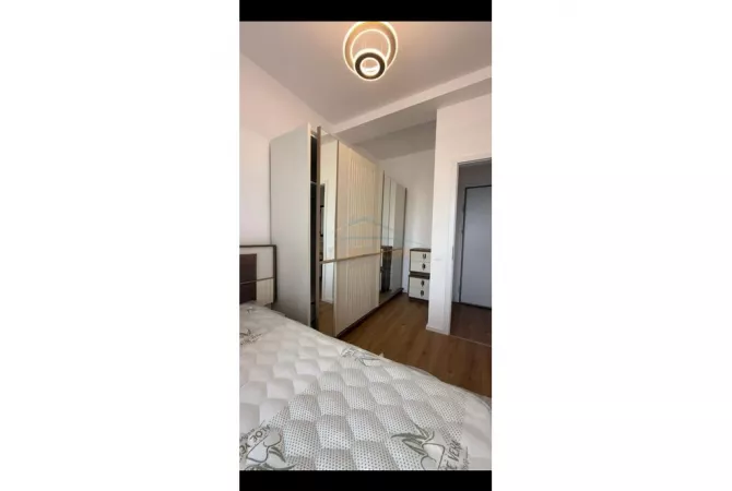 Shtepi ne shitje Apartament ne Tirane, 2+1, Mobilimi E mobiluar, Pagesa 200,000  Euro.