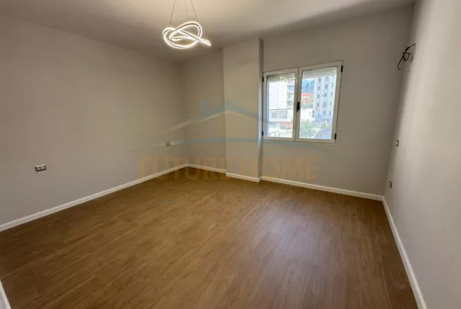 Shtepi ne shitje 2+1 ne Tirane - 135,000 Euro