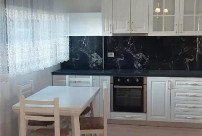 Shtepi me qera 2+1 ne Tirane - 650 Euro