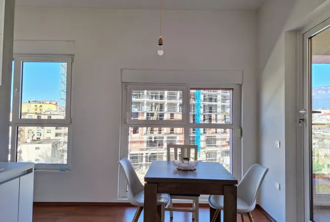 Shtepi me qera 2+1 ne Tirane - 550 Euro