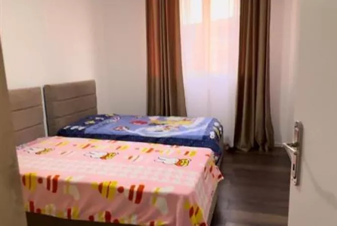 Shtepi me qera 2+1 ne Tirane - 450 Euro