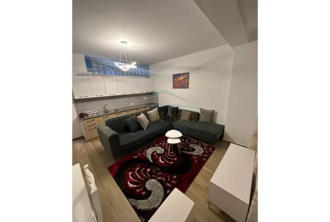 Shtepi me qera 2+1 ne Tirane - 600 Euro