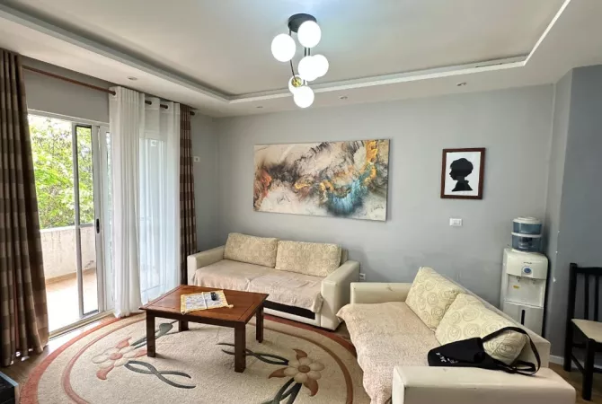 Shtepi me qera Apartament ne Tirane, 2+1, Mobilimi E mobiluar, Pagesa 420  Euro.