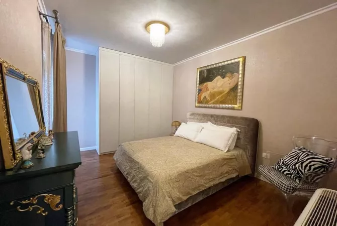 Shtepi ne shitje 2+1 ne Tirane - 260,000 Euro
