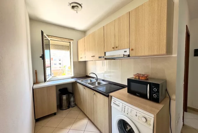 Shtepi me qera 1+1 ne Tirane - 45,000 Leke