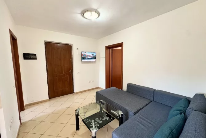 Shtepi me qera 1+1 ne Tirane - 45,000 Leke