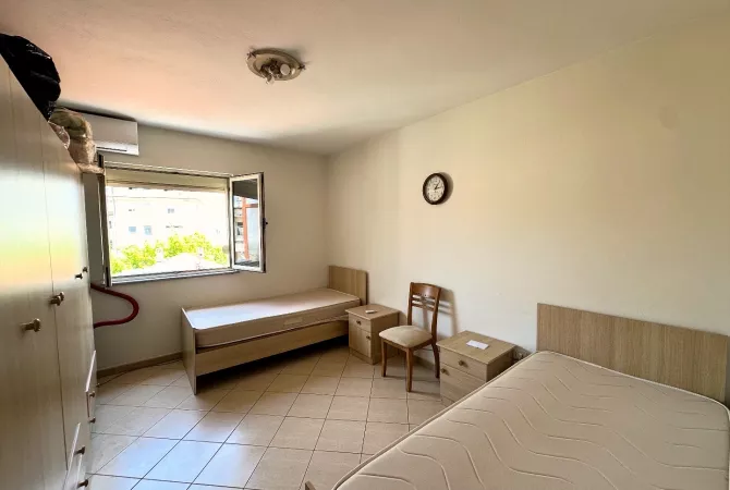 Shtepi me qera Apartament ne Tirane, 1+1, Mobilimi E mobiluar, Pagesa 45,000  Leke.