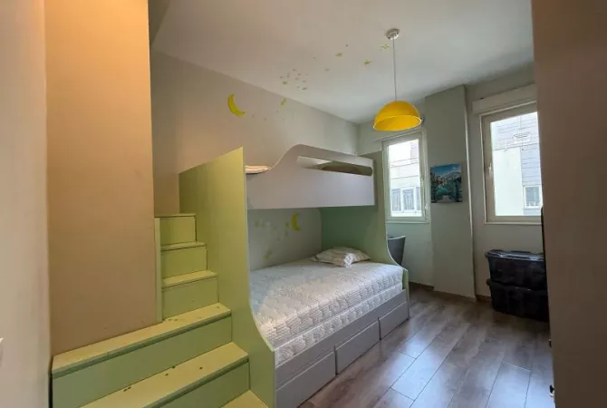 Shtepi me qera Apartament ne Tirane, 2+1, Mobilimi E mobiluar, Pagesa 700  Euro.