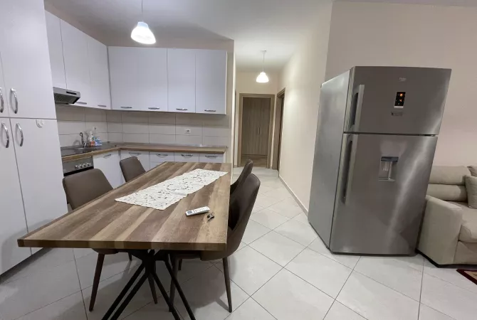 Shtepi me qera Apartament ne Tirane, 2+1, Mobilimi E mobiluar, Pagesa 600  Euro.
