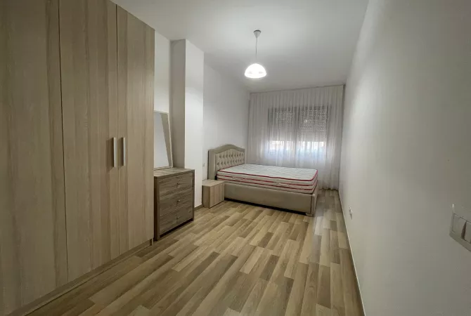 Shtepi me qera Apartament ne Tirane, 2+1, Mobilimi E mobiluar, Pagesa 600  Euro.