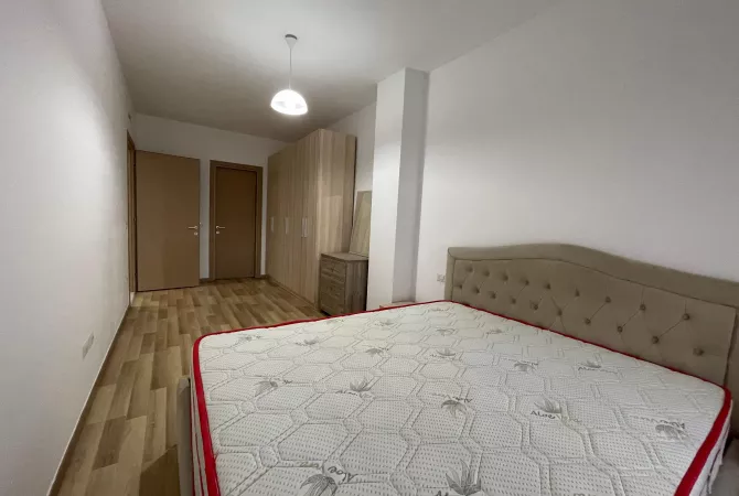 Shtepi me qera Apartament ne Tirane, 2+1, Mobilimi E mobiluar, Pagesa 600  Euro.