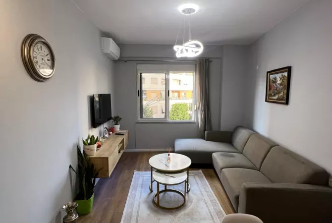 Shtepi ne shitje 1+1 ne Tirane - 109,000 Euro