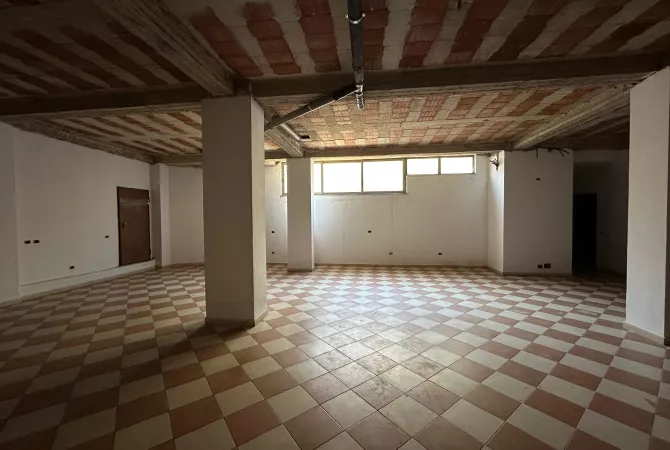 Business Property in Sale 1+1 in Tirana - 470,000 Euro