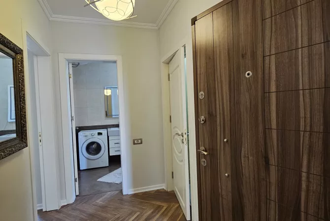 Shtepi ne shitje Apartament ne Tirane, 1+1, Mobilimi E mobiluar, Pagesa 107,000  Euro.