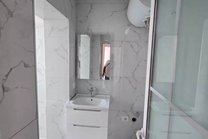 Apartment for sale in Tirana 2+1, Emty