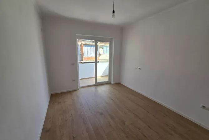 Shtepi ne shitje 2+1 ne Tirane - 128,000 Euro