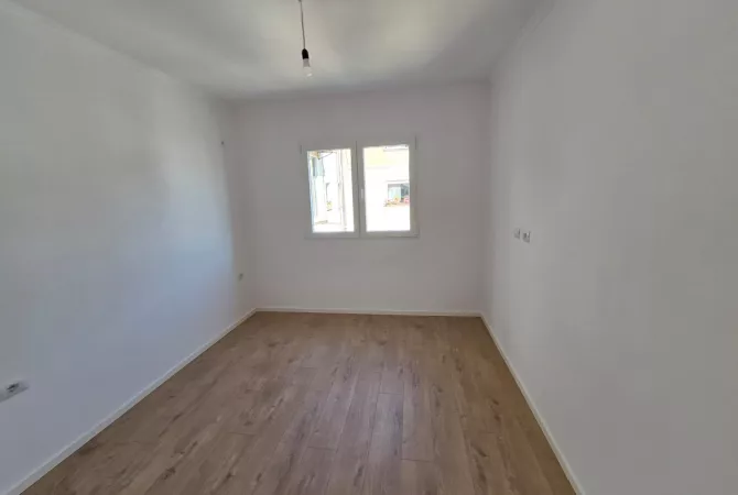 Apartment for sale in Tirana 2+1, Emty