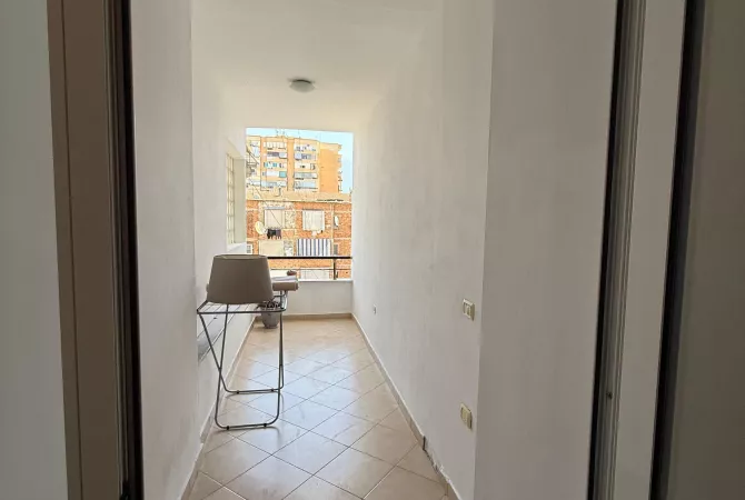 Shtepi me qera Apartament ne Tirane, 1+1, Mobilimi E mobiluar, Pagesa 650  Euro.