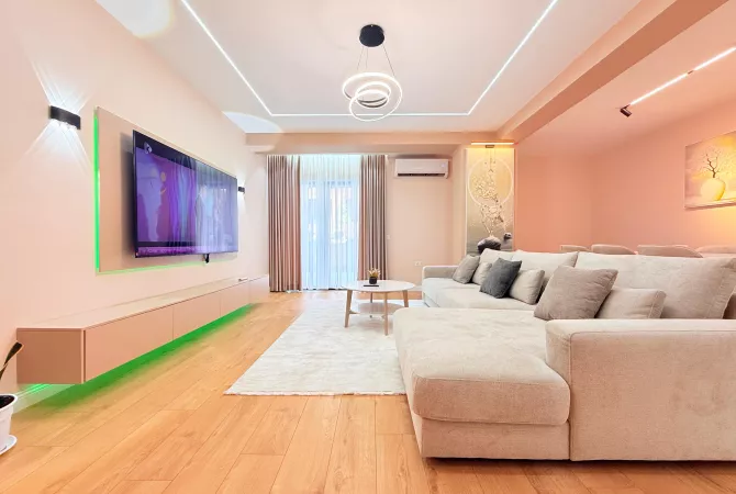 Shtepi me qera 2+1 ne Tirane - 1,200 Euro