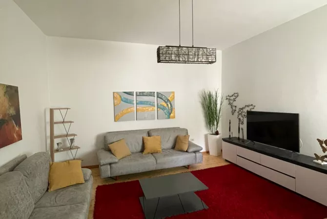 Shtepi me qera 1+1 ne Tirane - 600 Euro