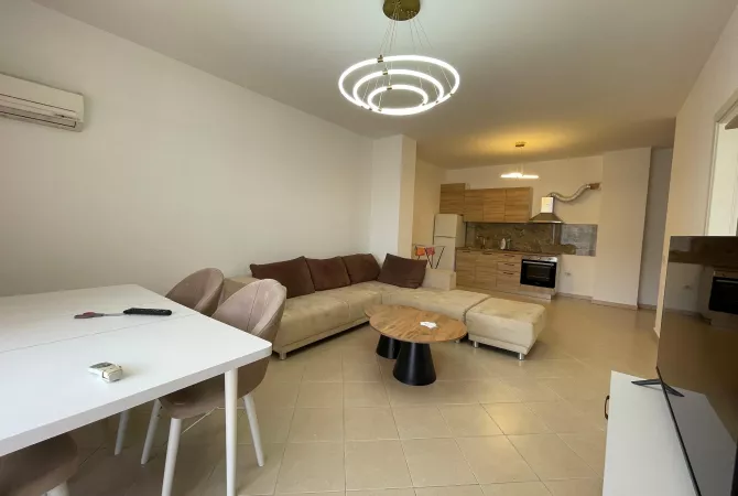 Shtepi me qera Apartament ne Tirane, 1+1, Mobilimi E mobiluar, Pagesa 40,000  Leke.