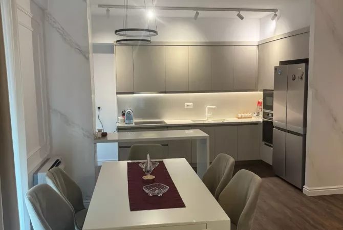 Shtepi me qera Apartament ne Tirane, 3+1, Mobilimi E mobiluar, Pagesa 1,500  Euro.