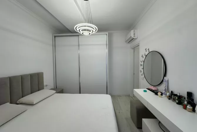 Shtepi me qera Apartament ne Tirane, 2+1, Mobilimi E mobiluar, Pagesa 600  Euro.