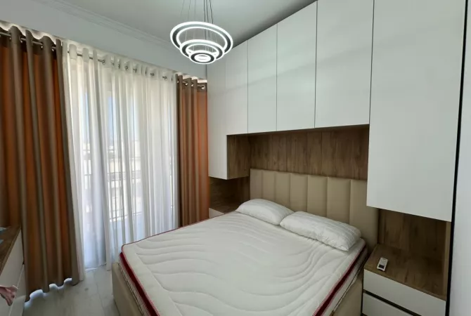 Shtepi me qera Apartament ne Tirane, 2+1, Mobilimi E mobiluar, Pagesa 600  Euro.