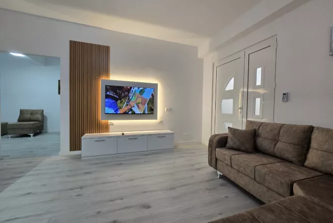 Shtepi me qera 2+1 ne Tirane - 400 Euro