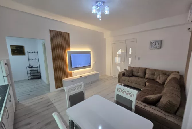 Shtepi me qera 2+1 ne Tirane - 400 Euro