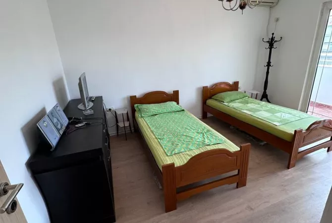 Shtepi ne shitje Apartament ne Tirane, 2+1, Mobilimi E mobiluar, Pagesa 147,000  Euro.