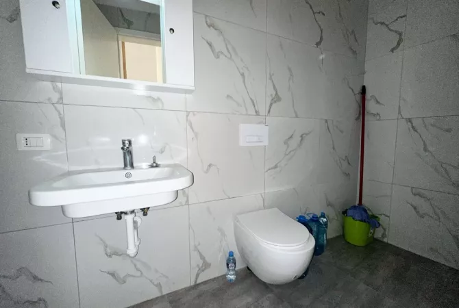 Shtepi me qera Apartament ne Tirane, 1+1, Mobilimi E mobiluar, Pagesa 500  Euro.