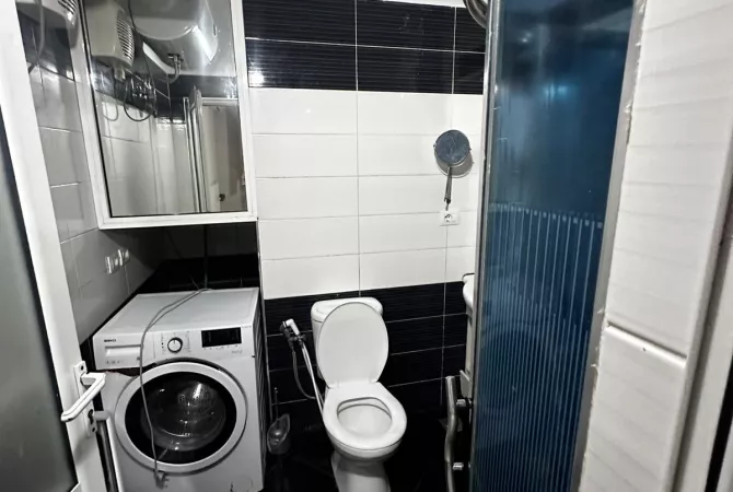 Shtepi me qera Apartament ne Tirane, 3+1, Mobilimi E mobiluar, Pagesa 85,000  Leke.