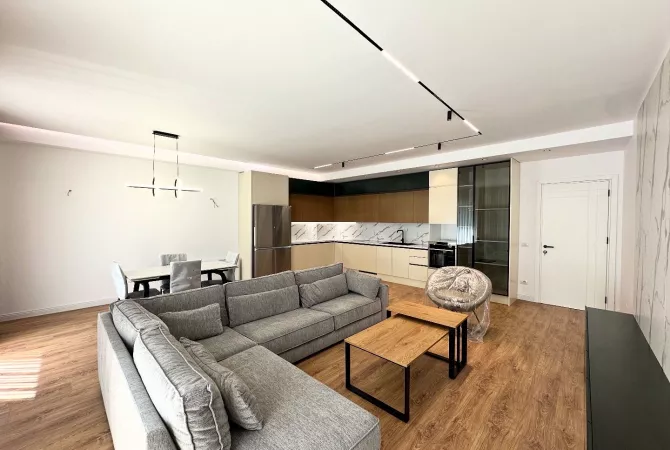 Shtepi me qera 3+1 ne Tirane - 2,000 Euro