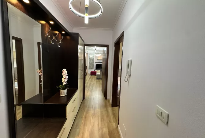 Shtepi ne shitje Apartament ne Tirane, 2+1, Mobilimi E mobiluar, Pagesa 145,000  Euro.