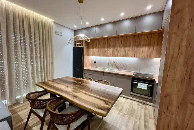 Shtepi me qera Apartament ne Tirane, 2+1, Mobilimi E mobiluar, Pagesa 1,600  Euro.