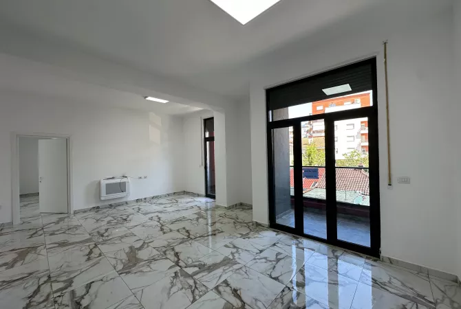 Shtepi me qera 2+1 ne Tirane - 600 Euro