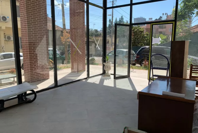 Business Property for Rent 1+1 in Tirana - 1,000 Euro
