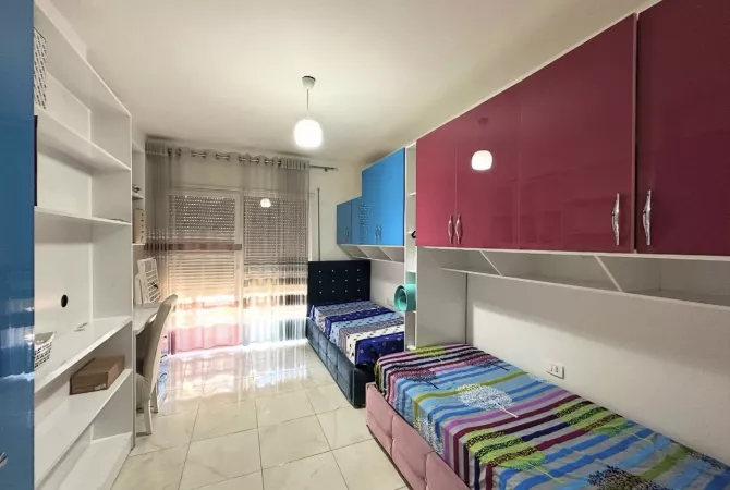 Shtepi me qera Apartament ne Tirane, 2+1, Mobilimi E mobiluar, Pagesa 100,000  Leke.
