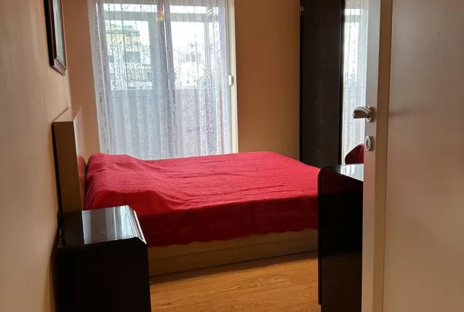 Shtepi me qera Apartament ne Tirane, 2+1, Mobilimi E mobiluar, Pagesa 65,000  Leke.
